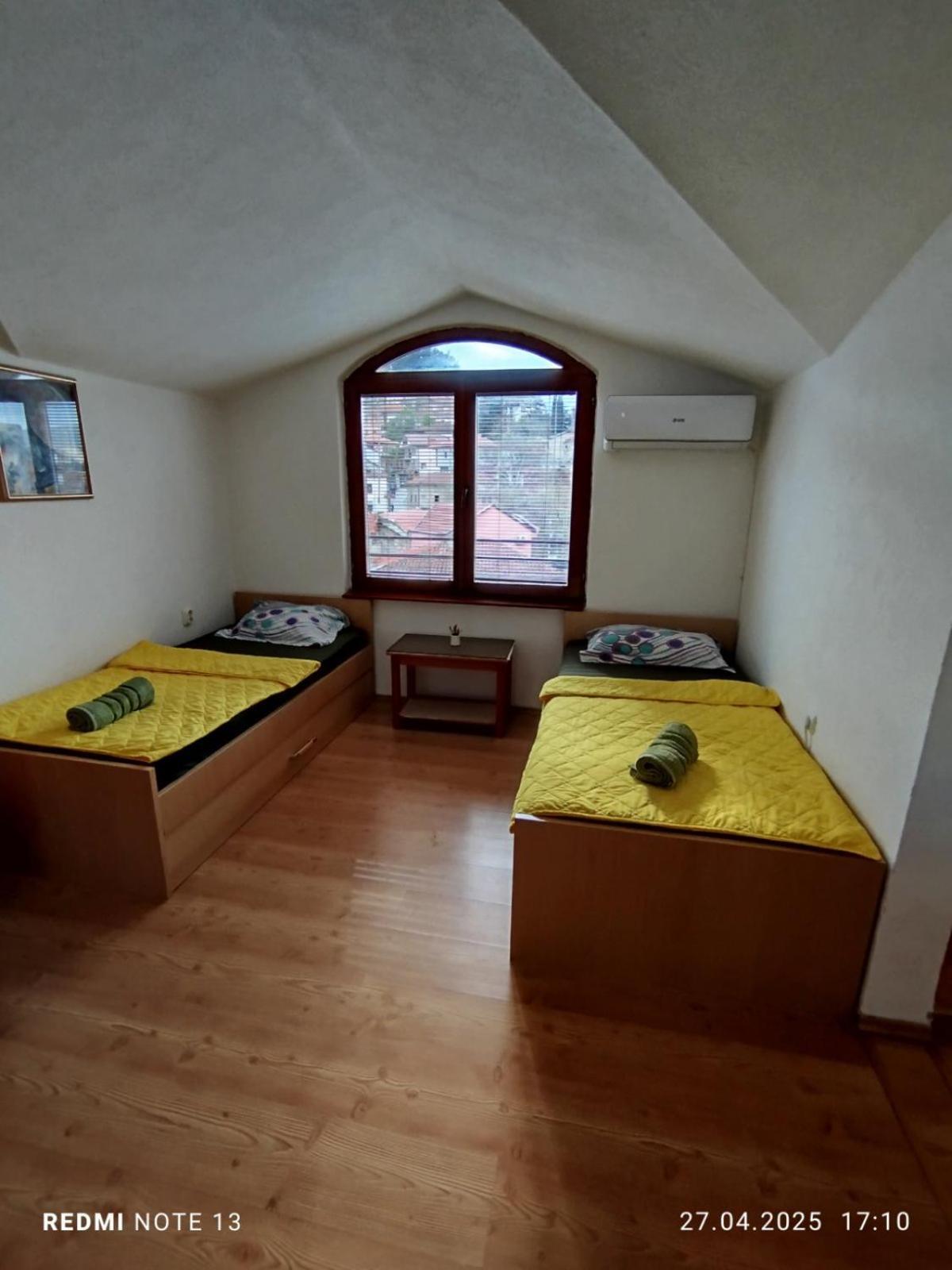Apartments Mostrovi โอครีด ห้อง รูปภาพ